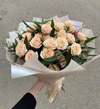 Букет Кремовые розы Латте в Дергаево