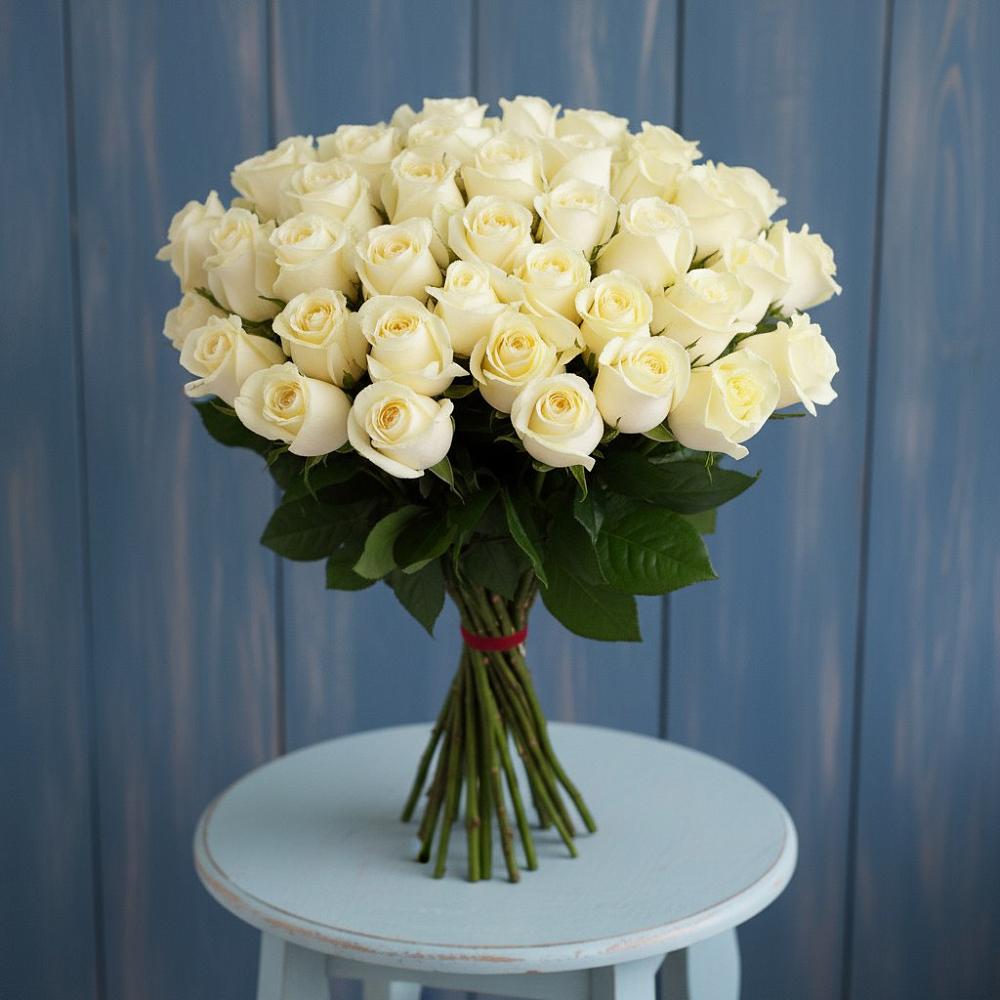 Букет 51 Белая роза Эдлесс Лав в Дергаево