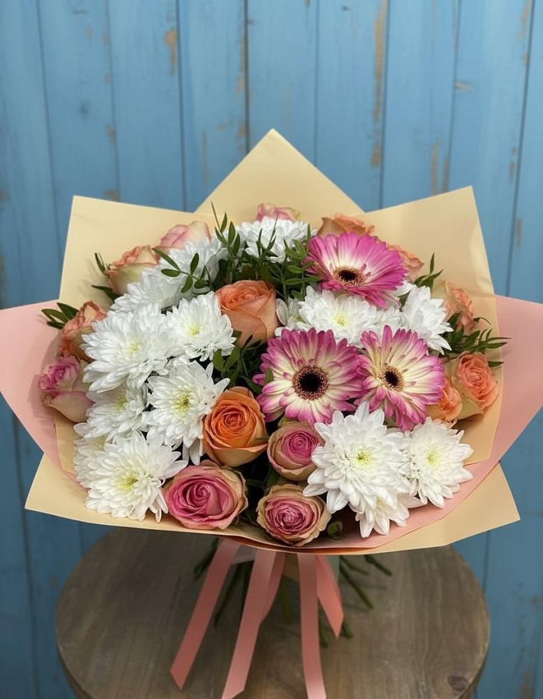 Букет цветов из: Розы, Герберы и Хризантемы в Дергаево