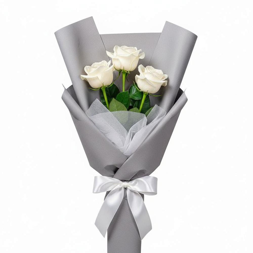 Букет 3 белые розы в Дергаево
