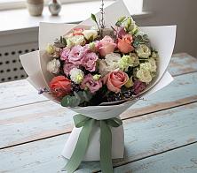 Букет цветов из:  Розы, Лизиантусы и Гвоздики в Дергаево