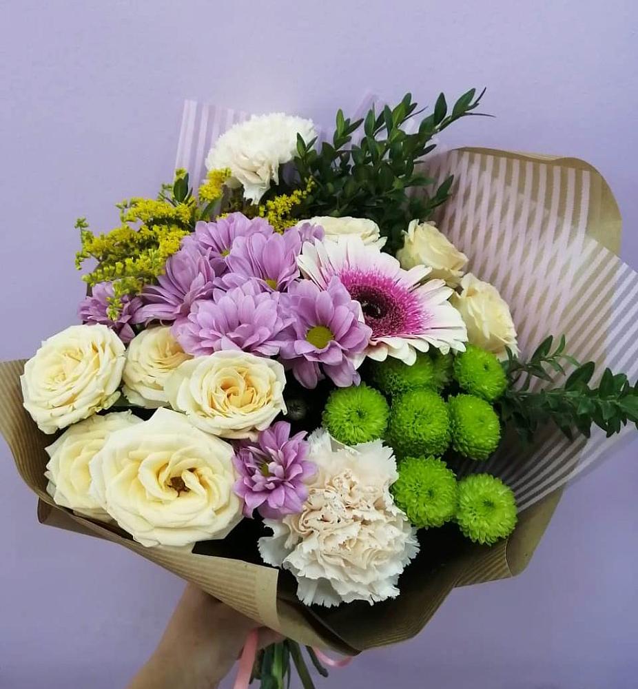 Букет цветов из: Хризантемы, Розы, Гвоздики и Герберы в Дергаево