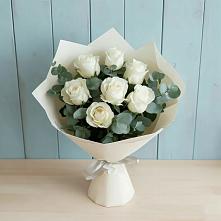 Букет Белые розы в Эвкалипте в Дергаево