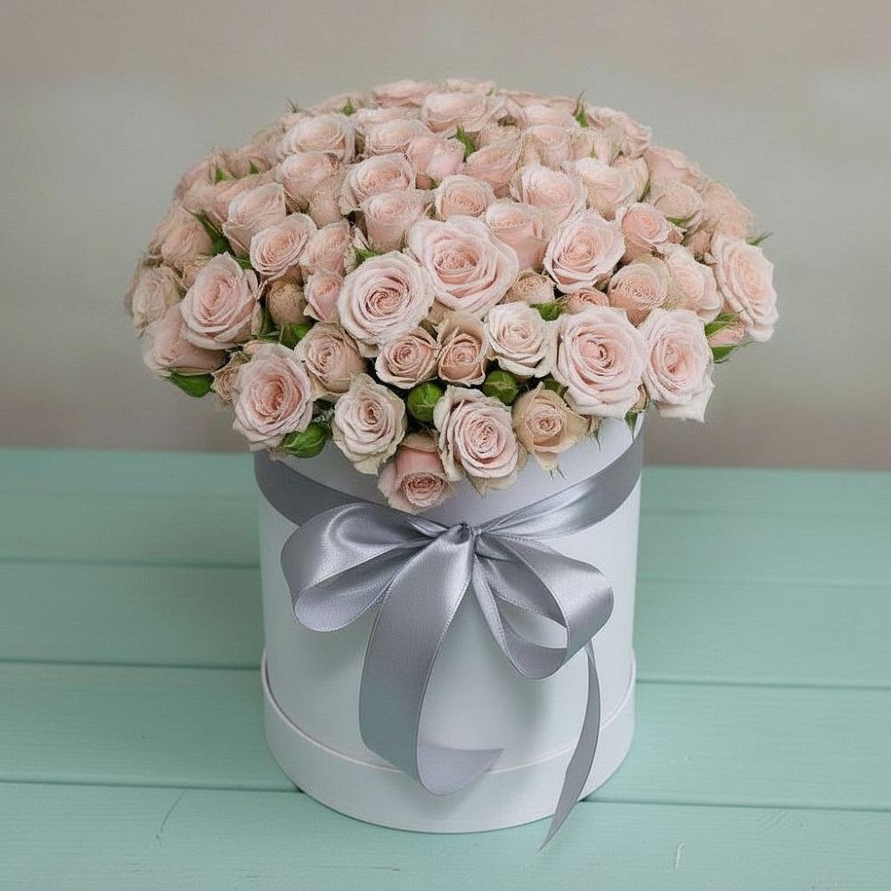 Цветочная композиция из Розы в шляпной коробке в Дергаево